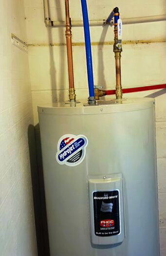 https://belmonthotwater.com.au/uploads/2025/06/electric-hot-water-system-32554.jpg