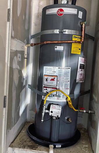 https://belmonthotwater.com.au/uploads/2025/06/electric-hot-water-system-32635.jpg