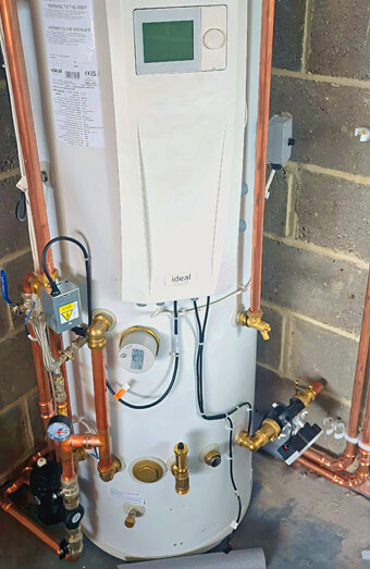 https://belmonthotwater.com.au/uploads/2025/06/gas-hot-water-system-13675.jpg