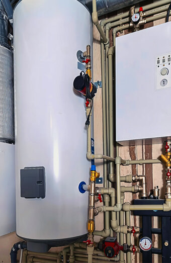 https://belmonthotwater.com.au/uploads/2025/06/hot-water-installs-34383.jpg